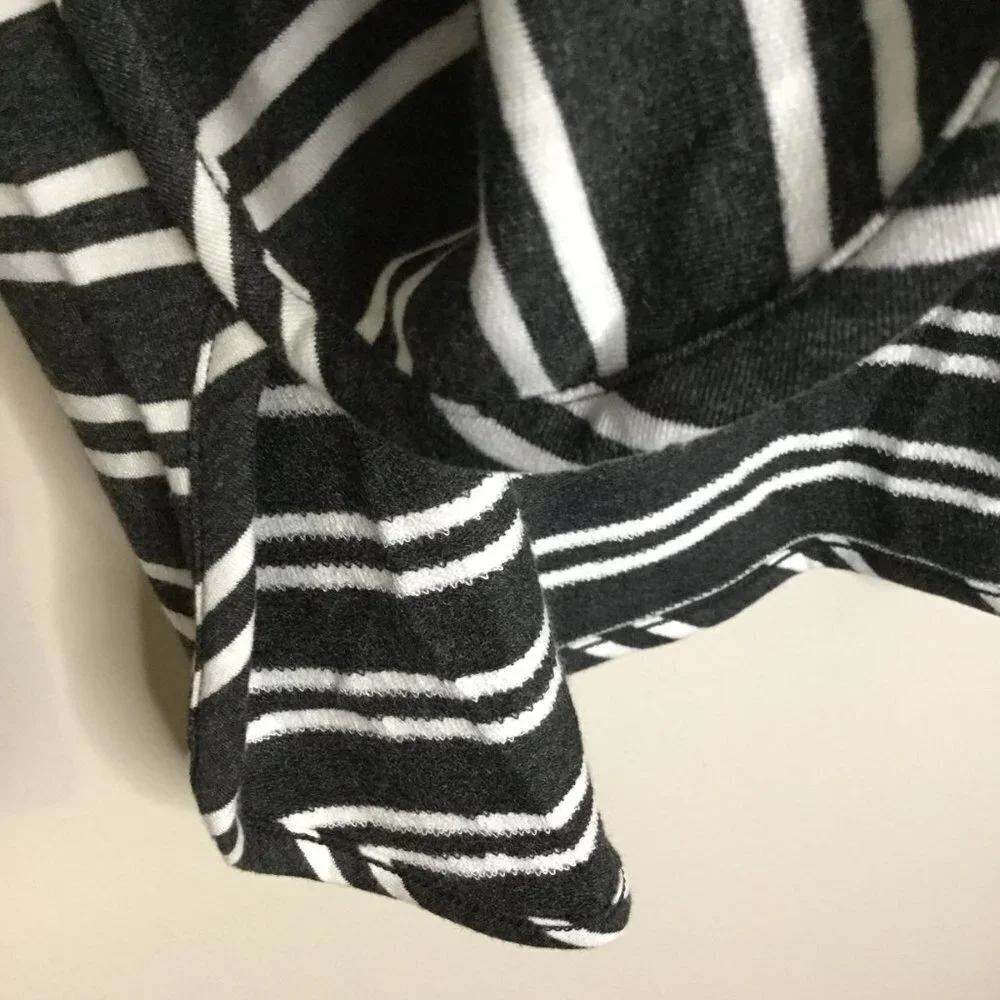 Market & Spruce Zansia Curved Hem French Terry Knit Top for Stitch Fix - Picture 4 of 7